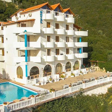 Paradise Lukova Hotel Exterior foto