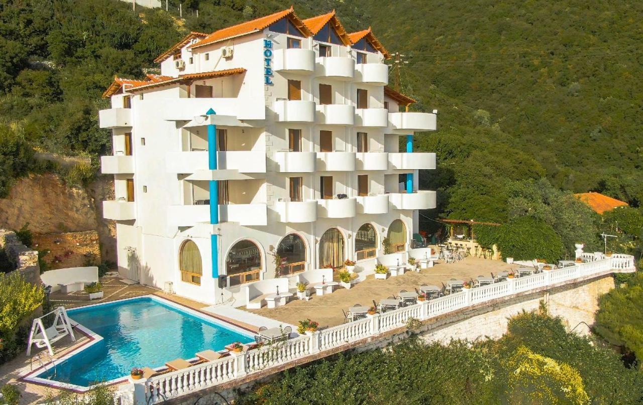 Paradise Lukova Hotel Exterior foto