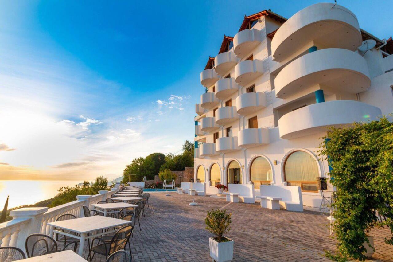 Paradise Lukova Hotel Exterior foto